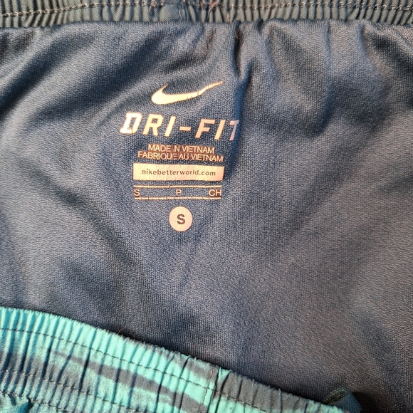 Nike Dri-fit shorts - Picture 8 of 8